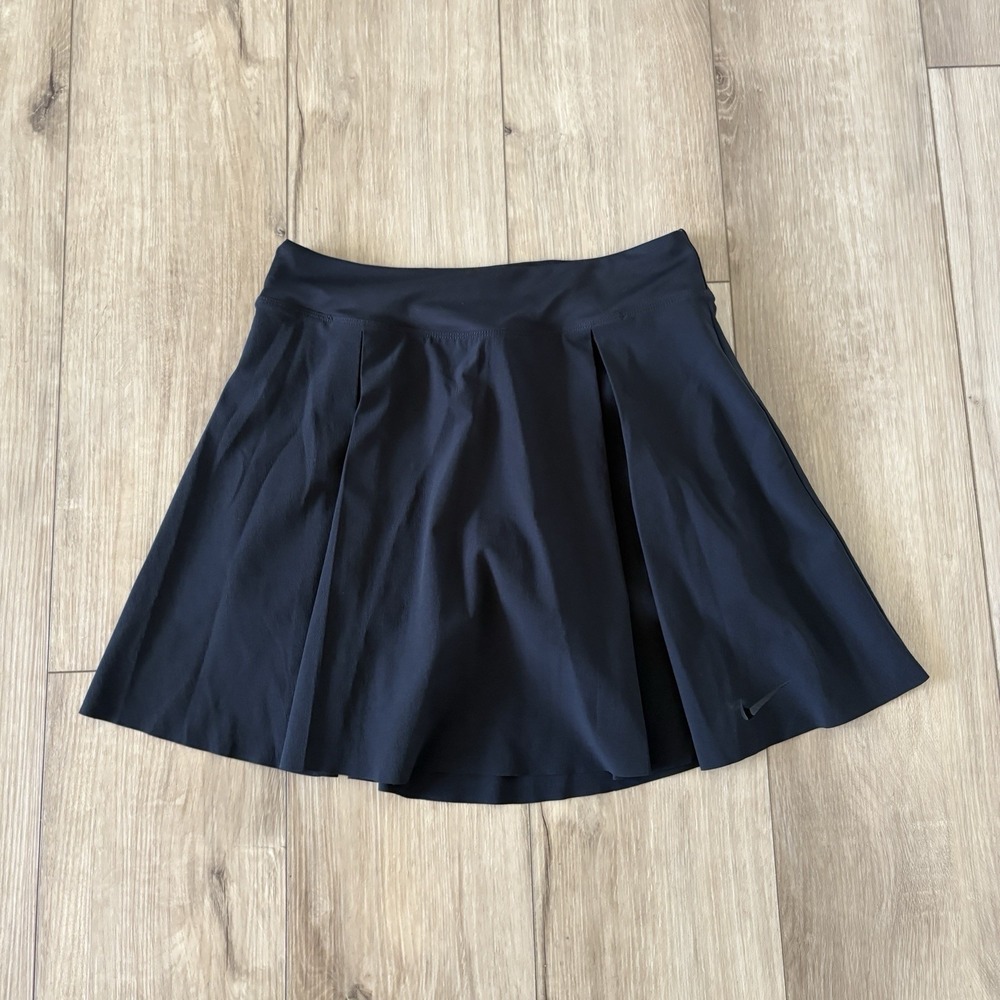 Nike Dri-Fit Standard Fit Pleated Golf Skirt‎ Womens Size Small Black DD0350-010
